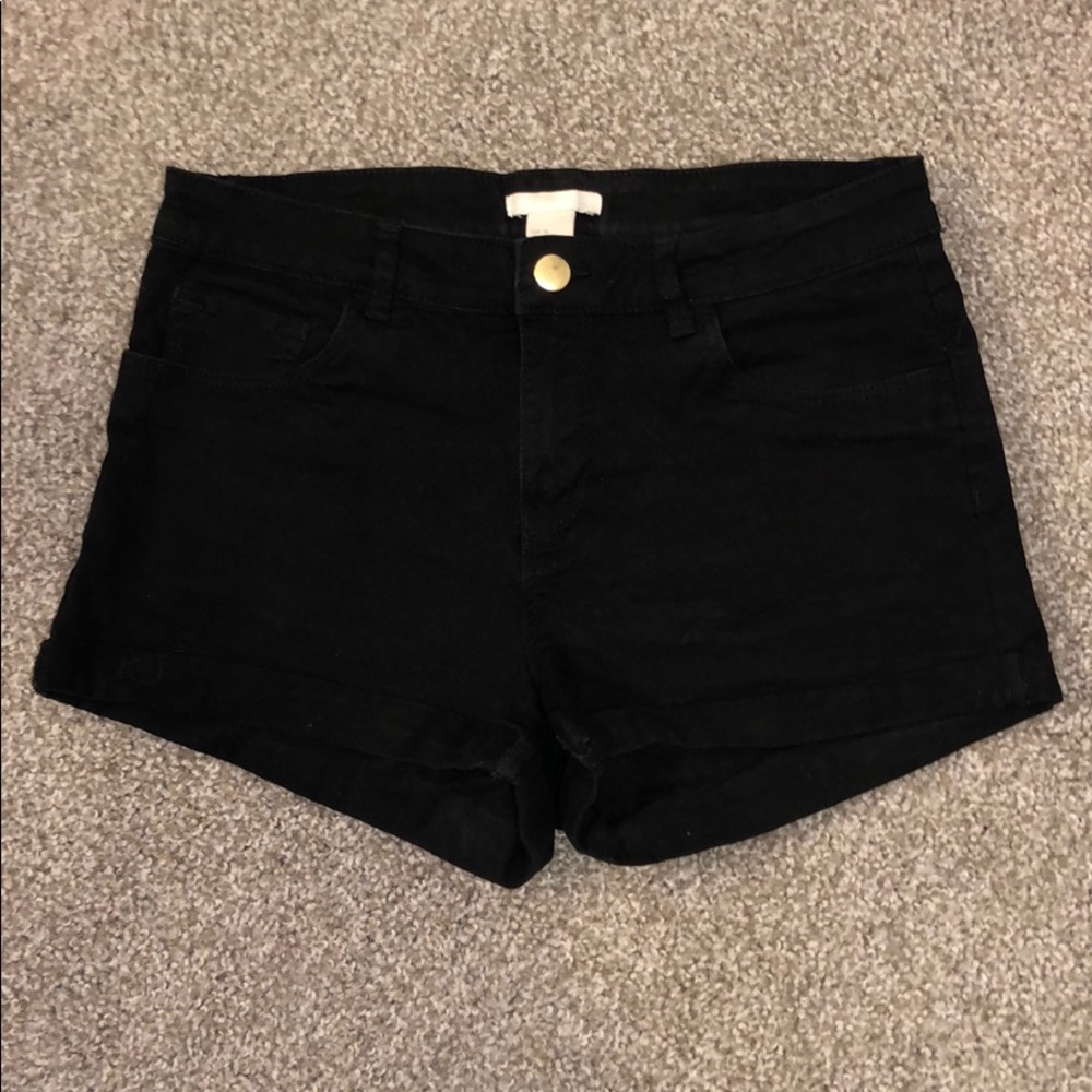 black H&M jean shorts